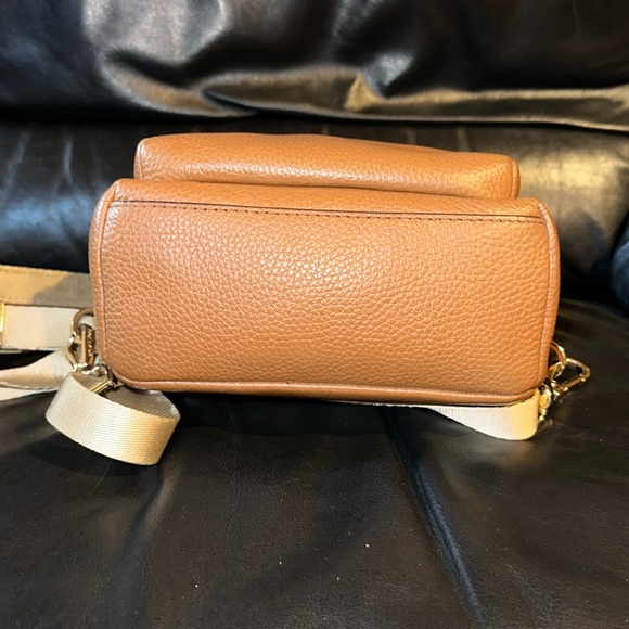 🔥🔥🔥Michael Kors Small Mini Erin Leather Convertible Backpack - Picture 6 of 15